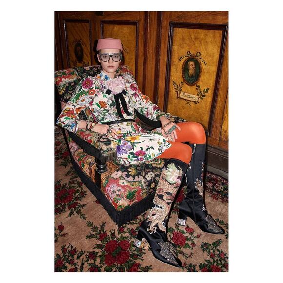 Gucci Black Silk Satin Candy Dragon Embroidered Crystal Bow Heeled Boot EU 37 - Picture 3 of 16